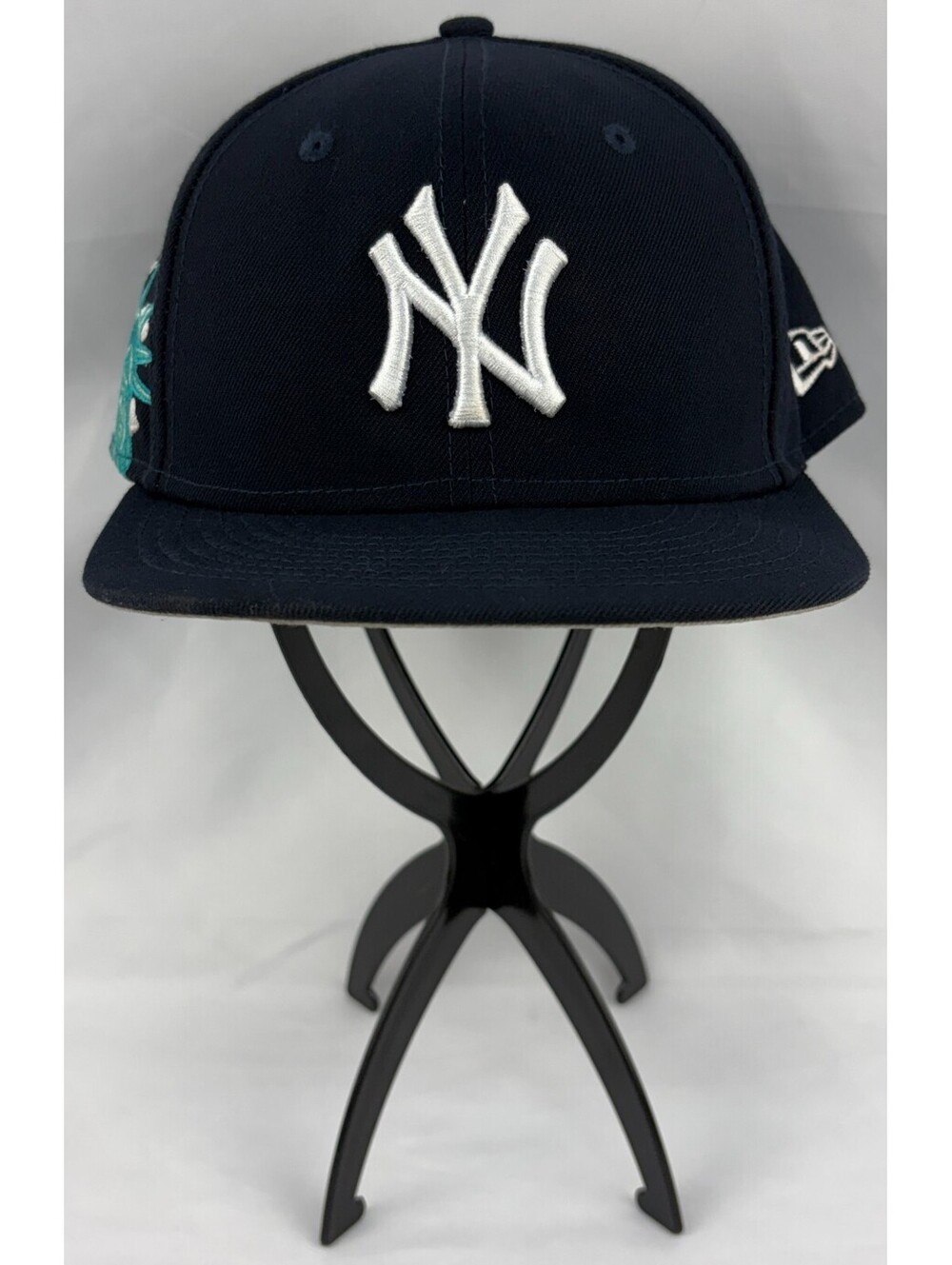 New Era New York Yankees Cloud Icon Statue of Liberty Special Edition Sz 7 ⅝ Hat